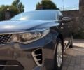 Серый Киа K5, объемом двигателя 2 л и пробегом 198 тыс. км за 12100 $, фото 1 на Automoto.ua