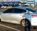 Серый Киа K5, объемом двигателя 2 л и пробегом 290 тыс. км за 12000 $, фото 4 на Automoto.ua