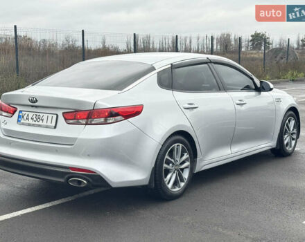 Серый Киа K5, объемом двигателя 2 л и пробегом 307 тыс. км за 8950 $, фото 4 на Automoto.ua