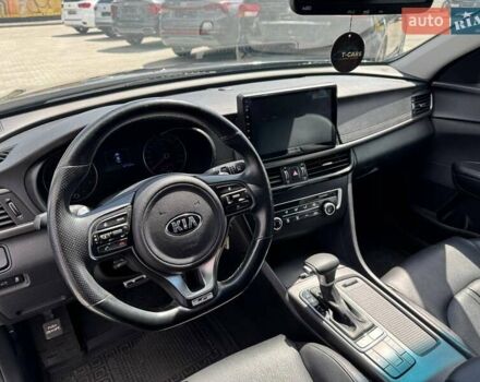 Серый Киа K5, объемом двигателя 2 л и пробегом 257 тыс. км за 12200 $, фото 8 на Automoto.ua