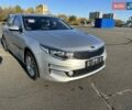 Сірий Кіа K5, об'ємом двигуна 2 л та пробігом 106 тис. км за 13300 $, фото 2 на Automoto.ua