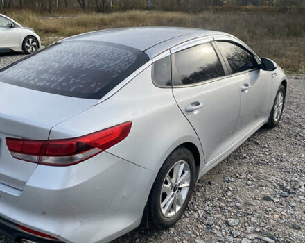 Сірий Кіа K5, об'ємом двигуна 2 л та пробігом 142 тис. км за 10000 $, фото 6 на Automoto.ua