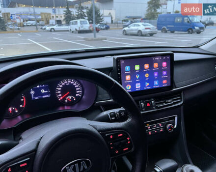 Сірий Кіа K5, об'ємом двигуна 2 л та пробігом 360 тис. км за 14200 $, фото 13 на Automoto.ua