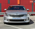 Серый Киа K5, объемом двигателя 2 л и пробегом 240 тыс. км за 12500 $, фото 3 на Automoto.ua