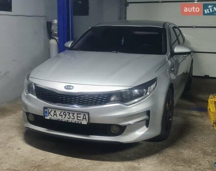 Серый Киа K5, объемом двигателя 2 л и пробегом 281 тыс. км за 11250 $, фото 11 на Automoto.ua