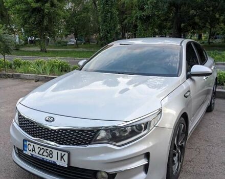 Сірий Кіа K5, об'ємом двигуна 2 л та пробігом 71 тис. км за 13999 $, фото 2 на Automoto.ua