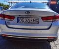 Серый Киа K5, объемом двигателя 2 л и пробегом 240 тыс. км за 10200 $, фото 4 на Automoto.ua