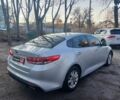 Серый Киа K5, объемом двигателя 2 л и пробегом 307 тыс. км за 10990 $, фото 4 на Automoto.ua