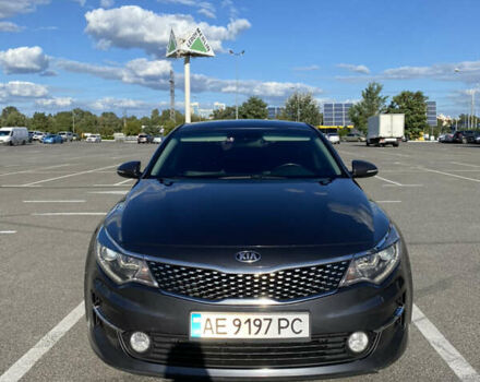 Серый Киа K5, объемом двигателя 2 л и пробегом 380 тыс. км за 13900 $, фото 6 на Automoto.ua