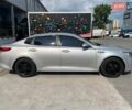 Серый Киа K5, объемом двигателя 2 л и пробегом 281 тыс. км за 11450 $, фото 4 на Automoto.ua