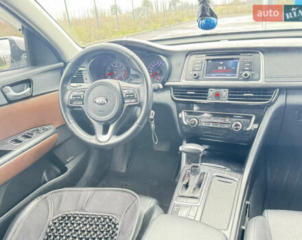 Серый Киа K5, объемом двигателя 2 л и пробегом 307 тыс. км за 8950 $, фото 12 на Automoto.ua