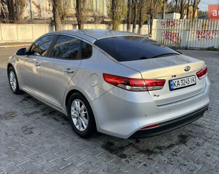 Сірий Кіа K5, об'ємом двигуна 2 л та пробігом 267 тис. км за 13700 $, фото 4 на Automoto.ua