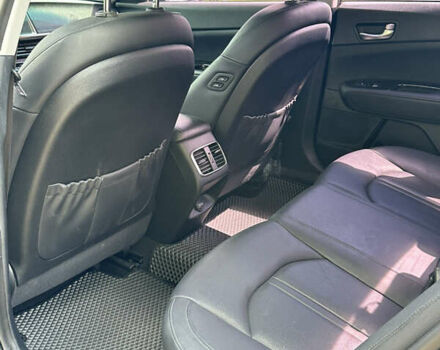 Сірий Кіа K5, об'ємом двигуна 1.69 л та пробігом 105 тис. км за 16399 $, фото 11 на Automoto.ua