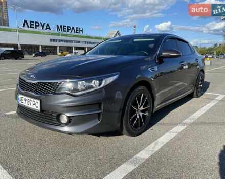 Серый Киа K5, объемом двигателя 2 л и пробегом 380 тыс. км за 13900 $, фото 5 на Automoto.ua