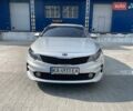 Серый Киа K5, объемом двигателя 2 л и пробегом 281 тыс. км за 11450 $, фото 3 на Automoto.ua