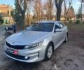 Серый Киа K5, объемом двигателя 2 л и пробегом 307 тыс. км за 10990 $, фото 1 на Automoto.ua
