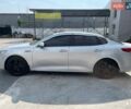 Серый Киа K5, объемом двигателя 2 л и пробегом 281 тыс. км за 11450 $, фото 8 на Automoto.ua