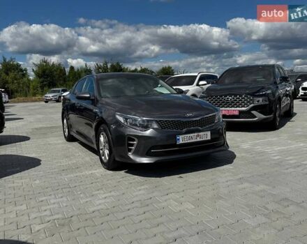 Серый Киа K5, объемом двигателя 2 л и пробегом 257 тыс. км за 12200 $, фото 2 на Automoto.ua