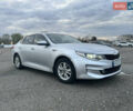 Серый Киа K5, объемом двигателя 2 л и пробегом 300 тыс. км за 10300 $, фото 3 на Automoto.ua