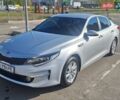 Серый Киа K5, объемом двигателя 2 л и пробегом 296 тыс. км за 11999 $, фото 1 на Automoto.ua