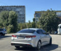 Серый Киа K5, объемом двигателя 2 л и пробегом 200 тыс. км за 12000 $, фото 6 на Automoto.ua