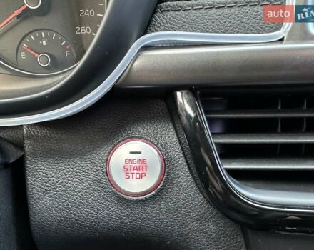 Сірий Кіа K5, об'ємом двигуна 2 л та пробігом 106 тис. км за 13300 $, фото 31 на Automoto.ua