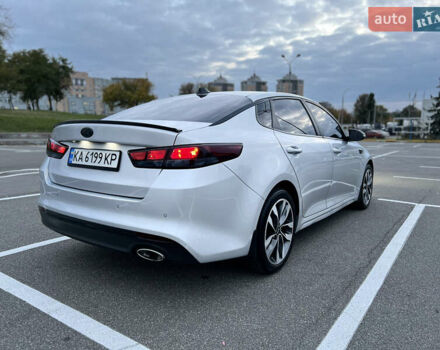 Сірий Кіа K5, об'ємом двигуна 2 л та пробігом 360 тис. км за 14200 $, фото 3 на Automoto.ua
