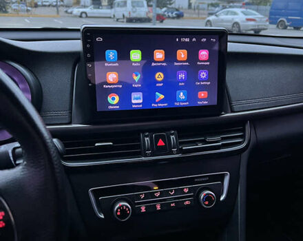 Сірий Кіа K5, об'ємом двигуна 2 л та пробігом 360 тис. км за 14200 $, фото 12 на Automoto.ua