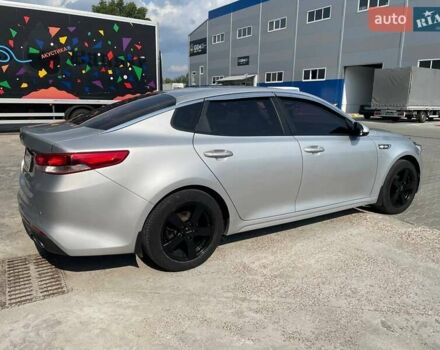 Серый Киа K5, объемом двигателя 2 л и пробегом 281 тыс. км за 11450 $, фото 6 на Automoto.ua