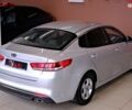 Серый Киа K5, объемом двигателя 2 л и пробегом 296 тыс. км за 7900 $, фото 4 на Automoto.ua