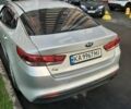 Серый Киа K5, объемом двигателя 2 л и пробегом 700 тыс. км за 10700 $, фото 2 на Automoto.ua