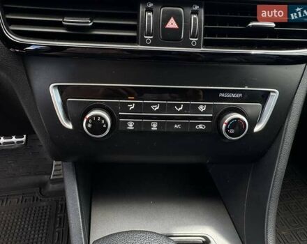 Серый Киа K5, объемом двигателя 2 л и пробегом 257 тыс. км за 12200 $, фото 12 на Automoto.ua