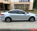 Серый Киа K5, объемом двигателя 2 л и пробегом 200 тыс. км за 9600 $, фото 5 на Automoto.ua