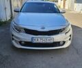 Серый Киа K5, объемом двигателя 2 л и пробегом 235 тыс. км за 5500 $, фото 10 на Automoto.ua
