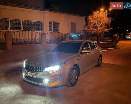Серый Киа K5, объемом двигателя 2 л и пробегом 117 тыс. км за 14900 $, фото 108 на Automoto.ua
