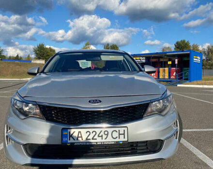 Серый Киа K5, объемом двигателя 2 л и пробегом 318 тыс. км за 10600 $, фото 3 на Automoto.ua