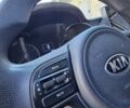 Серый Киа K5, объемом двигателя 2 л и пробегом 235 тыс. км за 5500 $, фото 17 на Automoto.ua