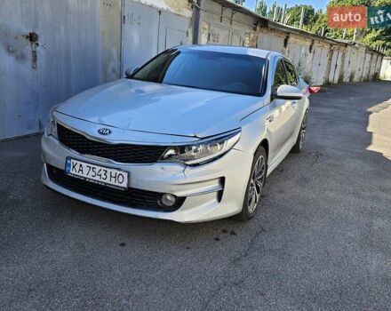 Серый Киа K5, объемом двигателя 2 л и пробегом 235 тыс. км за 5500 $, фото 5 на Automoto.ua