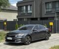 Серый Киа K5, объемом двигателя 2 л и пробегом 107 тыс. км за 12800 $, фото 1 на Automoto.ua