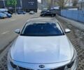 Сірий Кіа K5, об'ємом двигуна 2 л та пробігом 206 тис. км за 13000 $, фото 8 на Automoto.ua