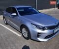 Серый Киа K5, объемом двигателя 2 л и пробегом 240 тыс. км за 10200 $, фото 2 на Automoto.ua