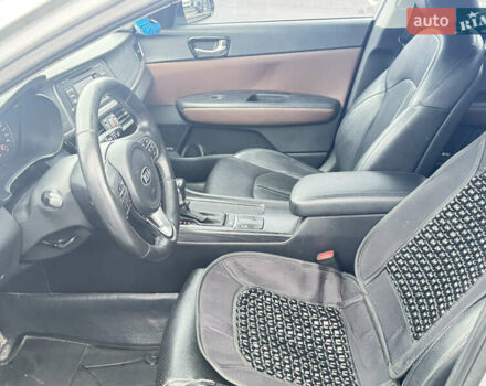 Серый Киа K5, объемом двигателя 2 л и пробегом 307 тыс. км за 8950 $, фото 8 на Automoto.ua