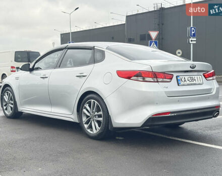 Серый Киа K5, объемом двигателя 2 л и пробегом 307 тыс. км за 8950 $, фото 6 на Automoto.ua