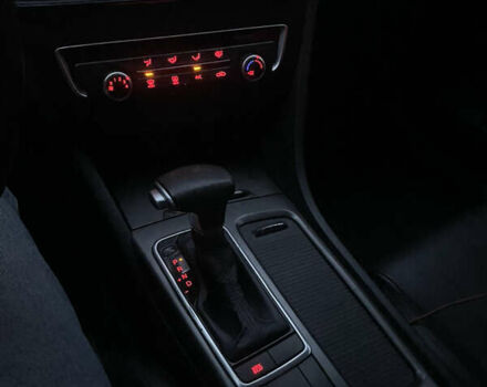 Сірий Кіа K5, об'ємом двигуна 2 л та пробігом 350 тис. км за 11200 $, фото 8 на Automoto.ua