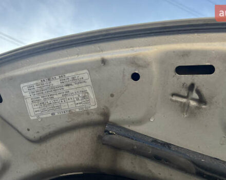 Сірий Кіа K5, об'ємом двигуна 2 л та пробігом 267 тис. км за 13700 $, фото 7 на Automoto.ua