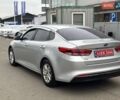 Серый Киа K5, объемом двигателя 2 л и пробегом 244 тыс. км за 11990 $, фото 4 на Automoto.ua