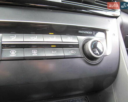 Серый Киа K5, объемом двигателя 2 л и пробегом 327 тыс. км за 11600 $, фото 60 на Automoto.ua