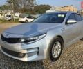 Серый Киа K5, объемом двигателя 2 л и пробегом 380 тыс. км за 10490 $, фото 1 на Automoto.ua