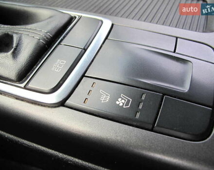 Серый Киа K5, объемом двигателя 2 л и пробегом 327 тыс. км за 11600 $, фото 66 на Automoto.ua