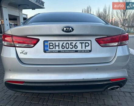 Серый Киа K5, объемом двигателя 2 л и пробегом 292 тыс. км за 11000 $, фото 5 на Automoto.ua
